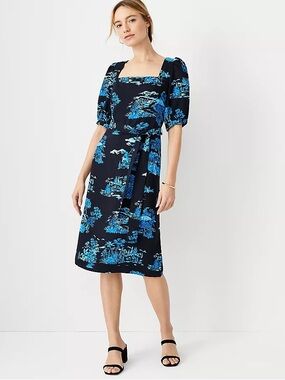 Ann Taylor Floral Toile Square Neck Shift Dress Size 8P Feminine Wedding Guest